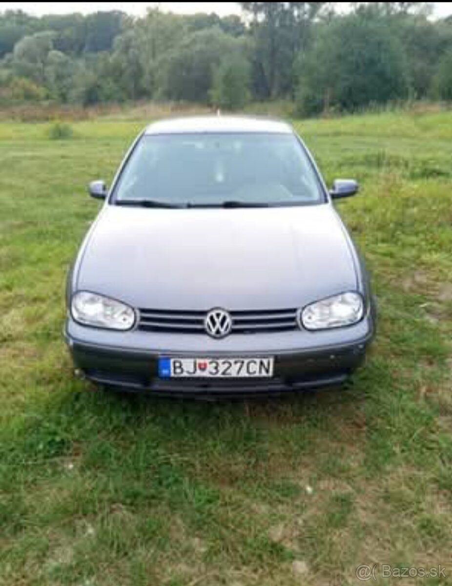 Volkswagen Golf 1.6 77kw