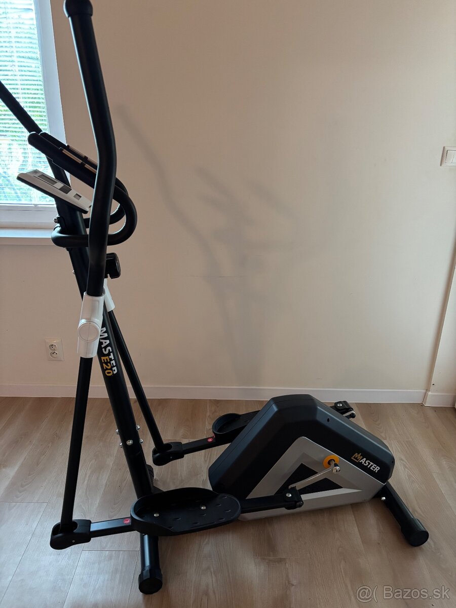 Eliptický trenažér Master e20