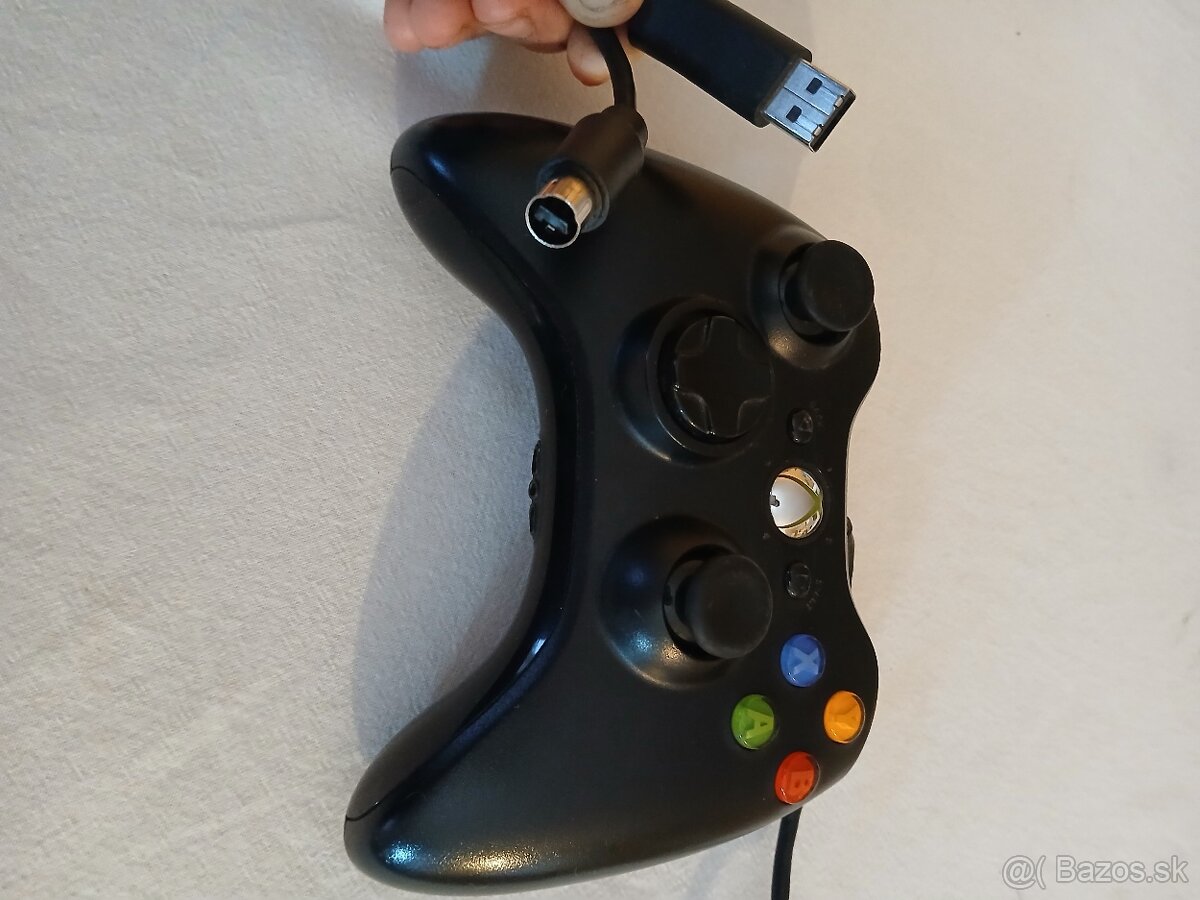Xbox 360 ovládač