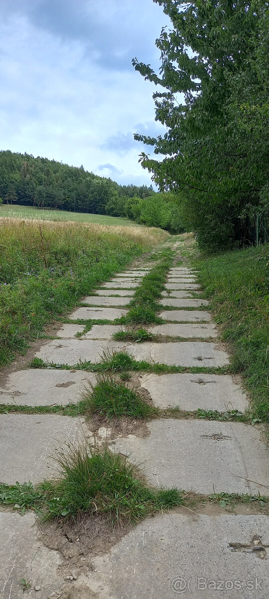 Predaj pozemkov Jakovany