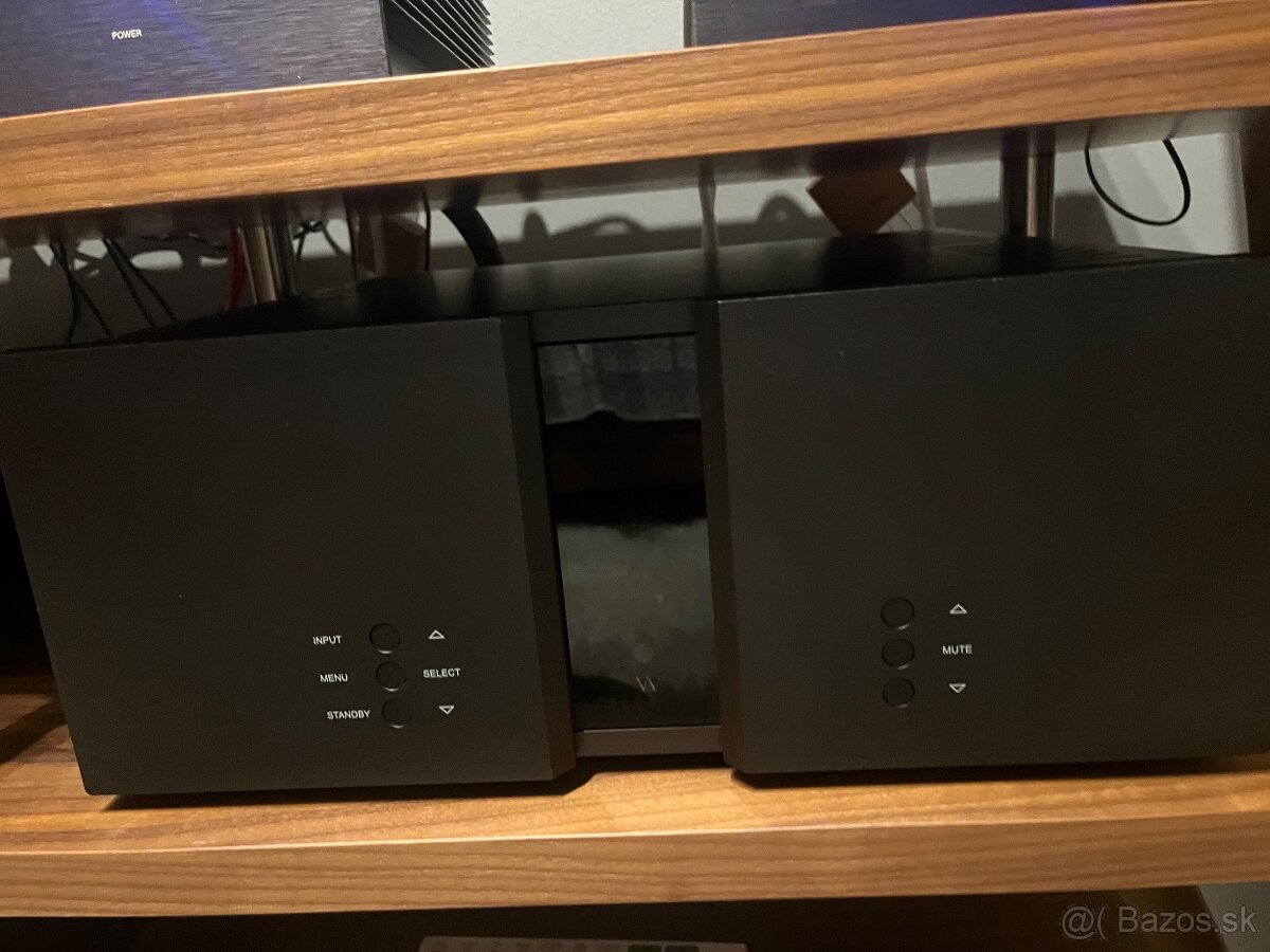 Predam vitus ri100