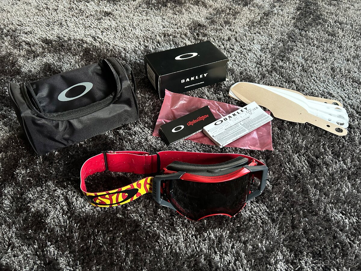 Oakley airbrake Troy lee D. Ltd, nove