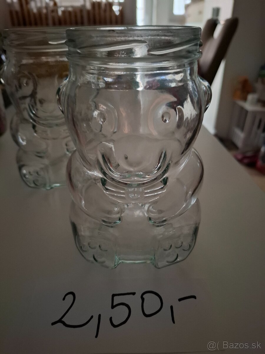Sklenené medvedíky