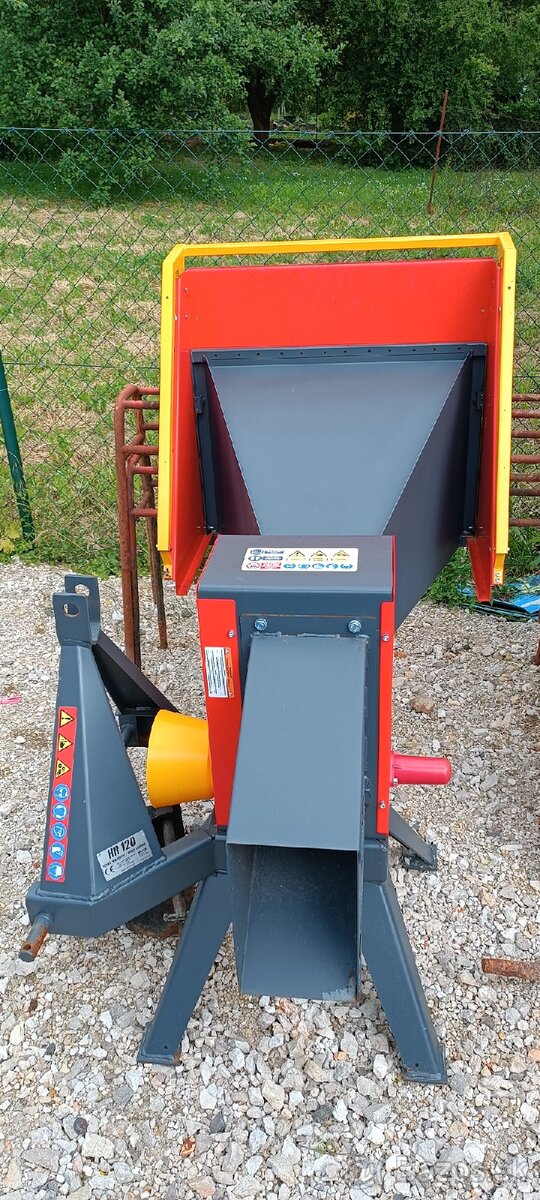 Špalíkovač na konáre