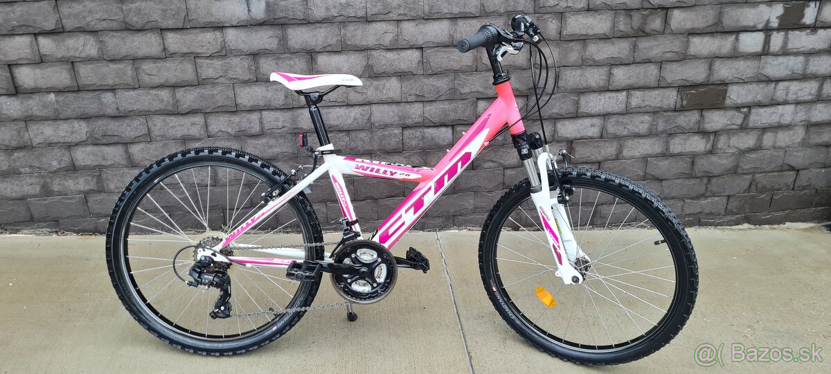 REZERVOVANY ... Bicykel Ctm 24" willy pink