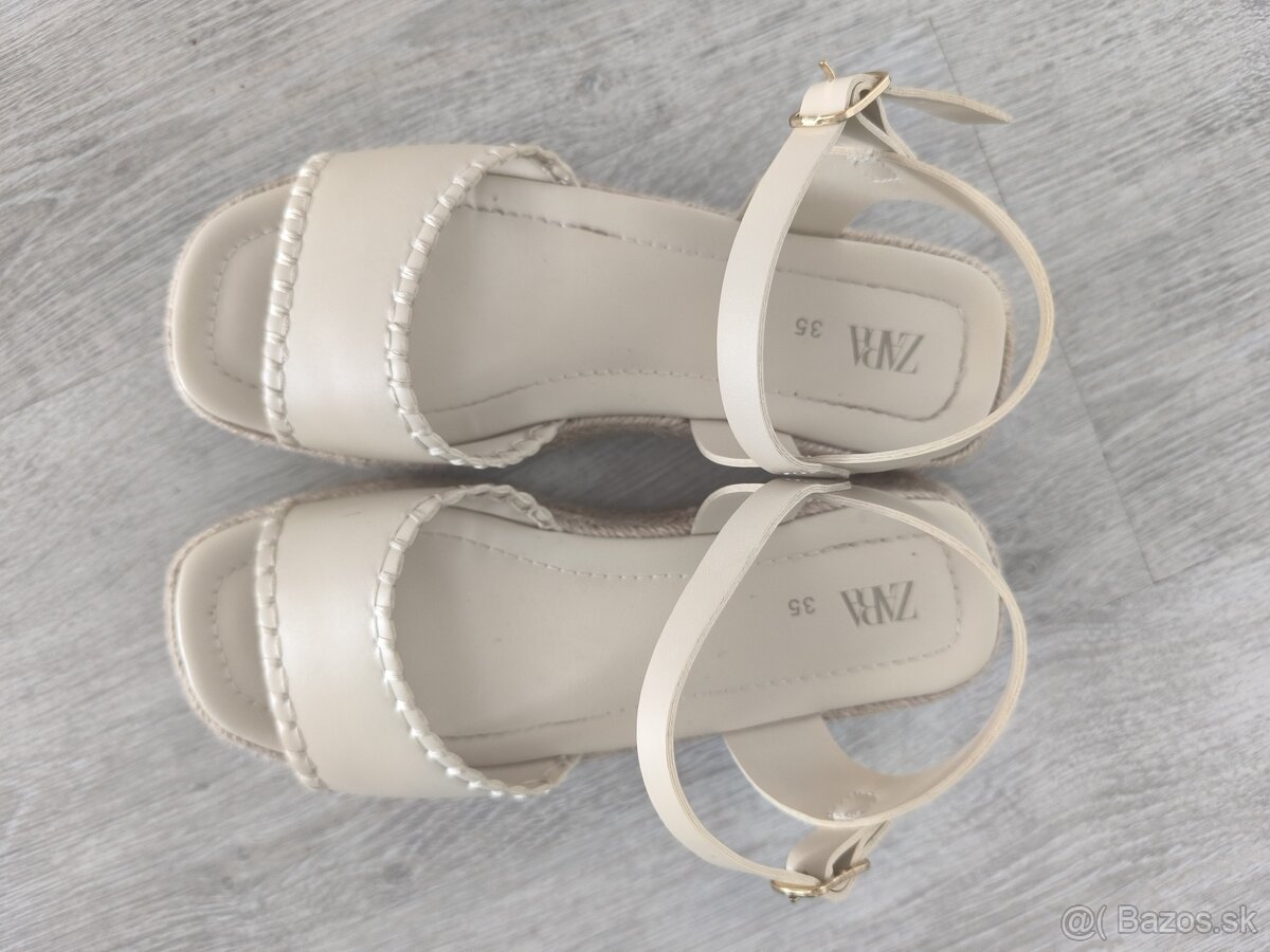 Sandalky