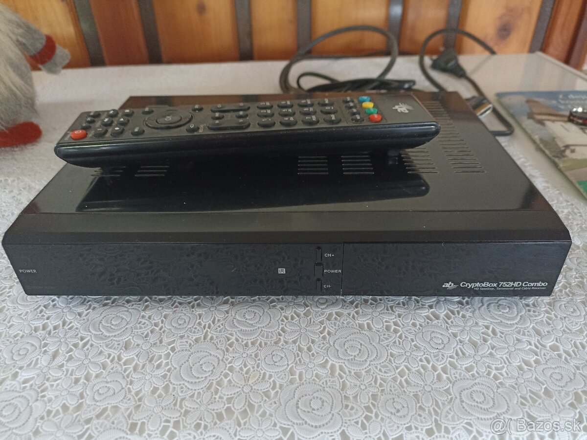 Set top box/AB CryptoBox 750 HD