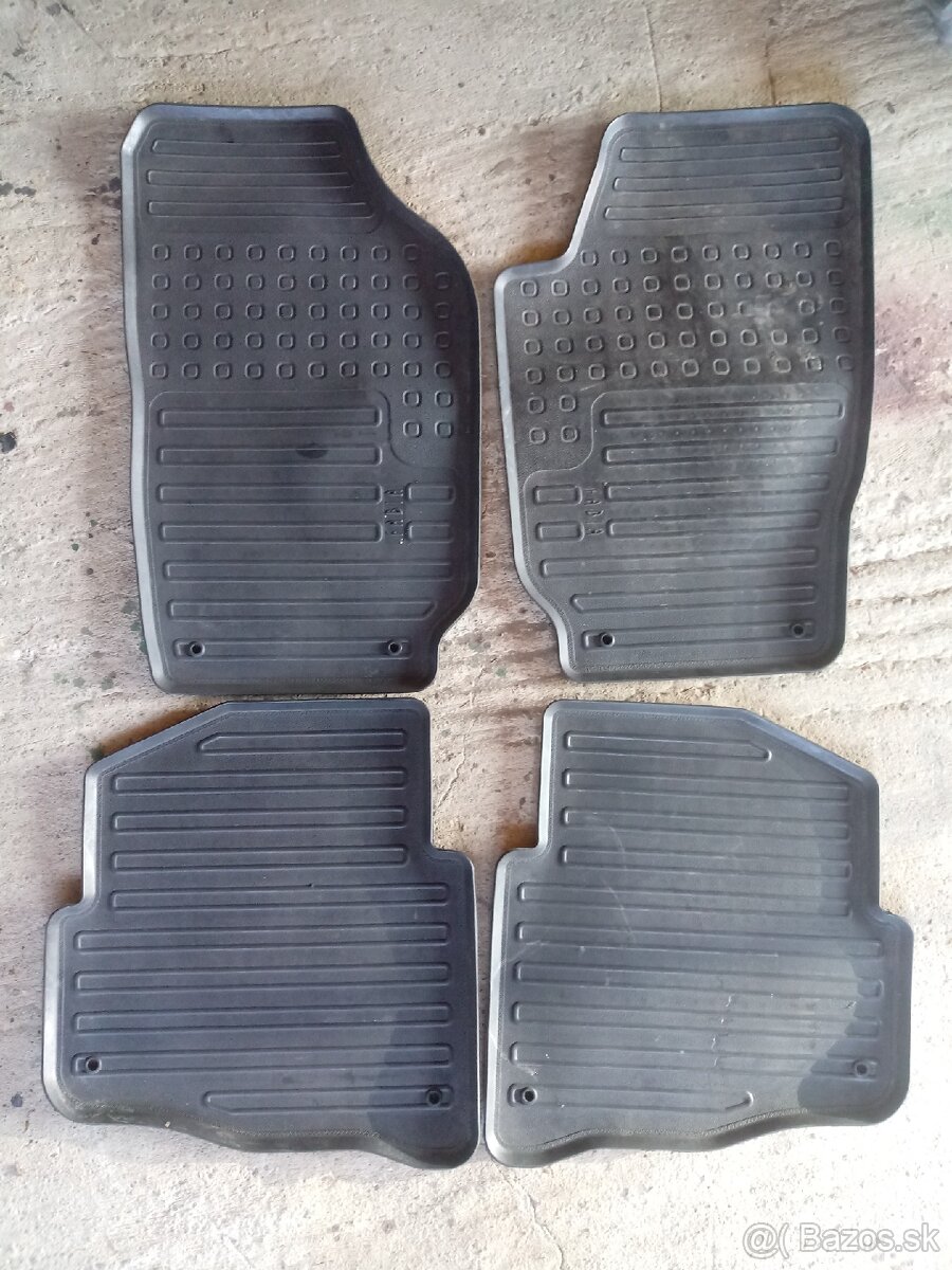 Gumenne autorohoze skoda fabia original