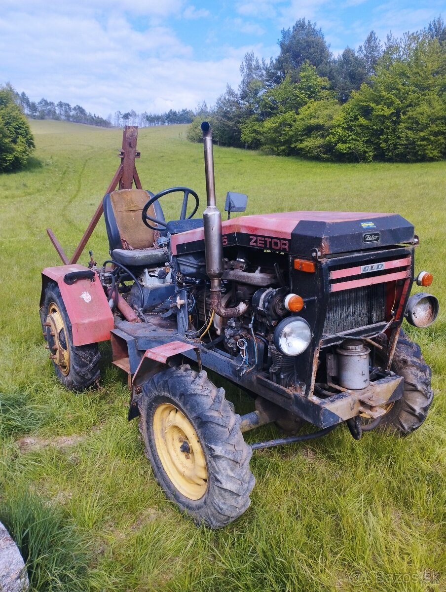Traktor 4x4