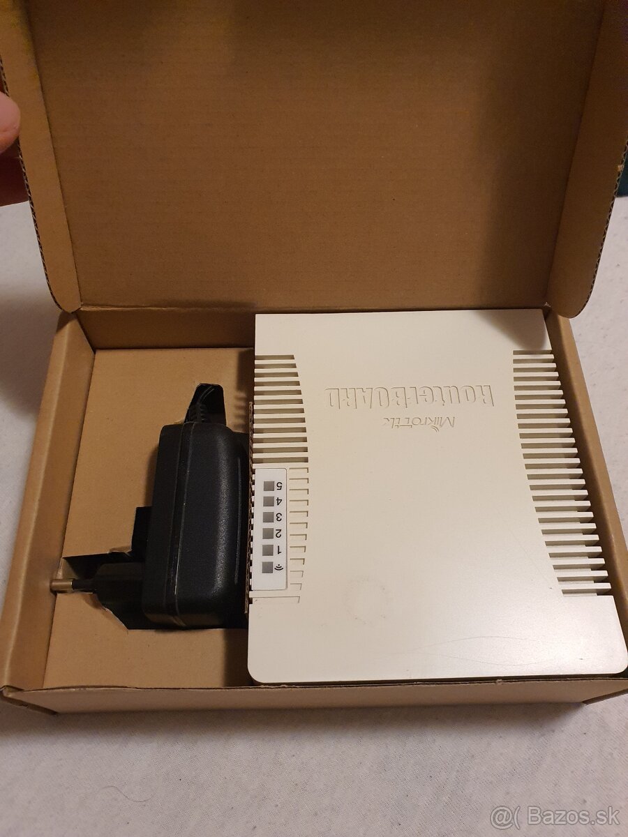 Mikrotik RB951g-2HnD