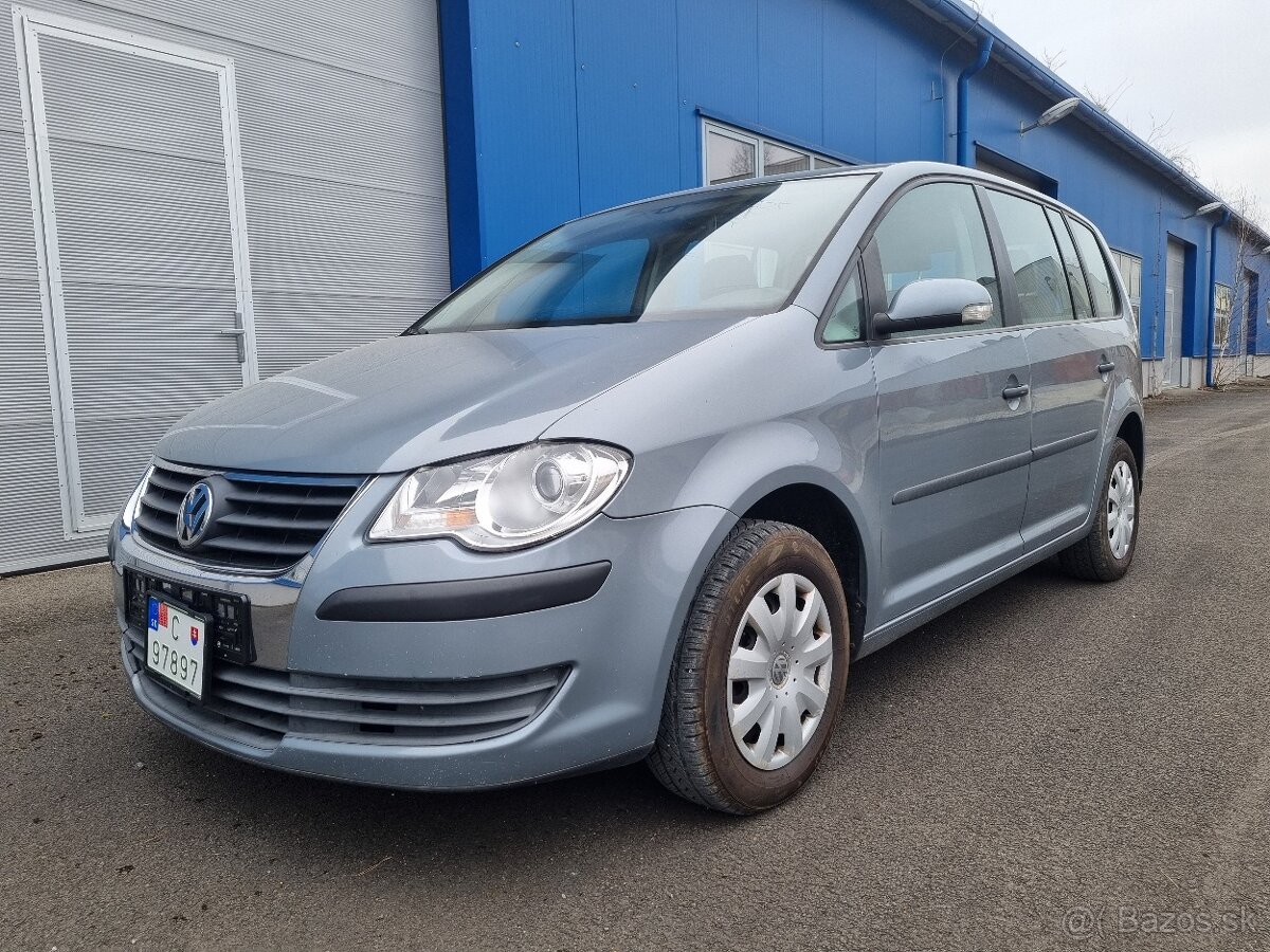 Ponúkam na predaj VW Touran r.v.2008
