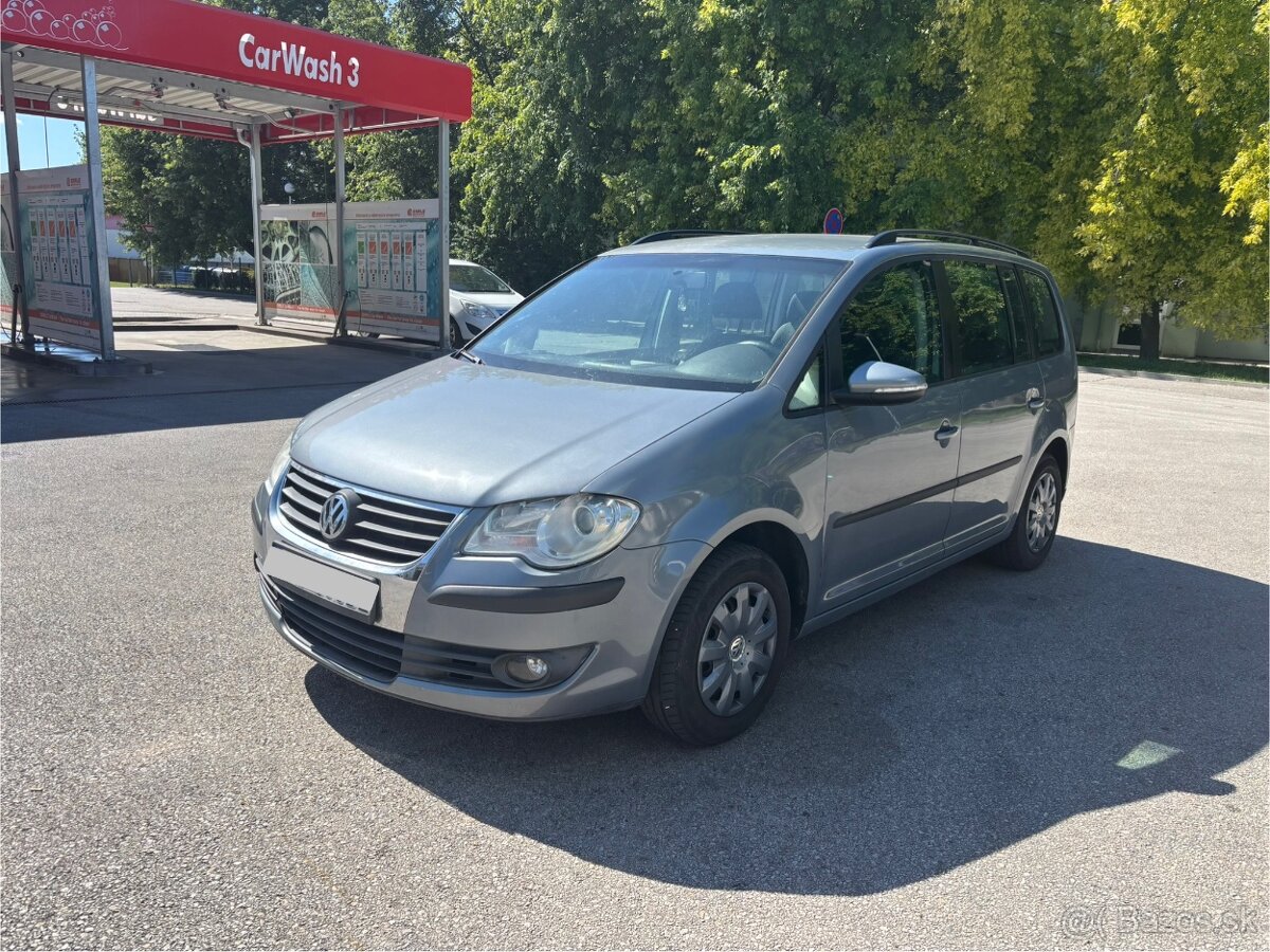 Volkswagen Touran facelift 1.9 TDI, 7 miestny