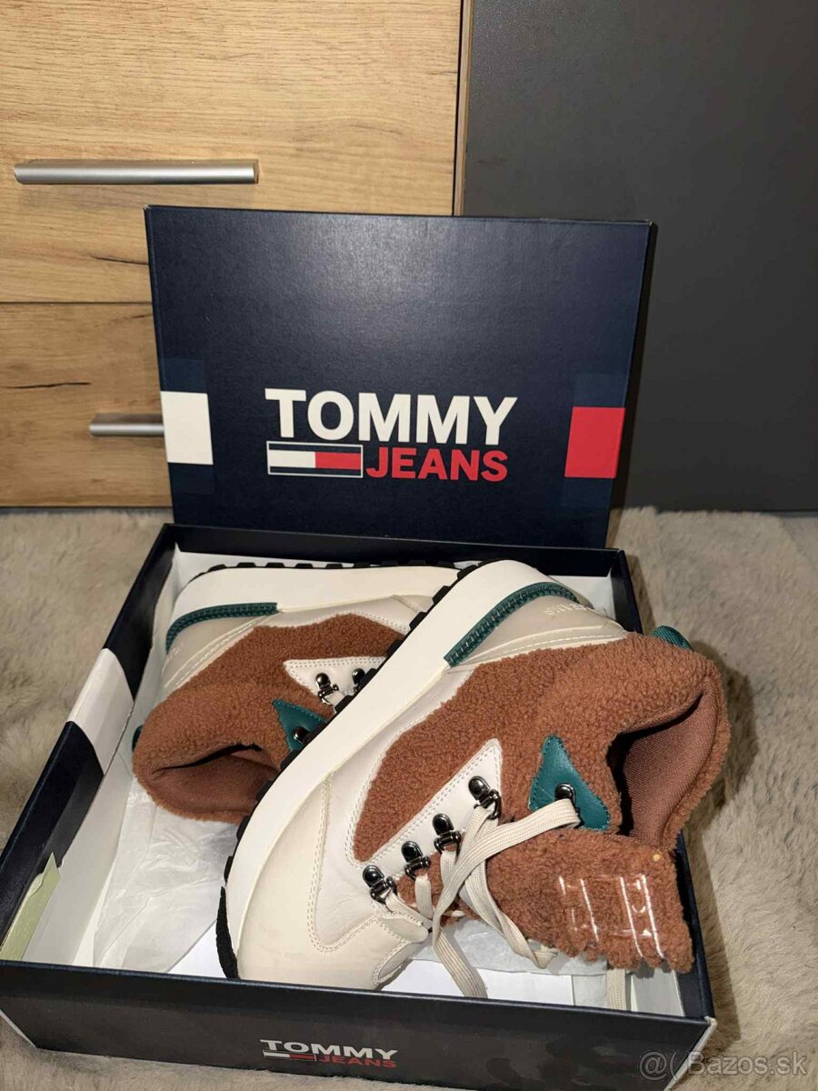 tommy hilfiger-jeans original snehule-cizmy-tenisky