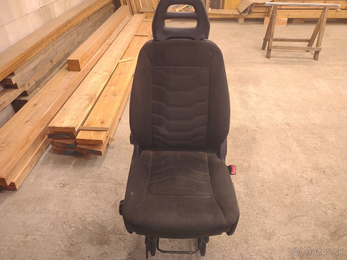 Predám sedadlo iveco
