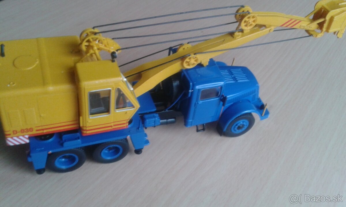 Tatra 111 D 030 1/43