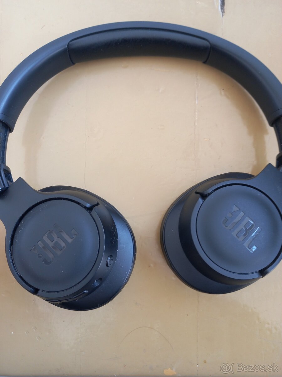 JBL tune 710BT slúchadlá