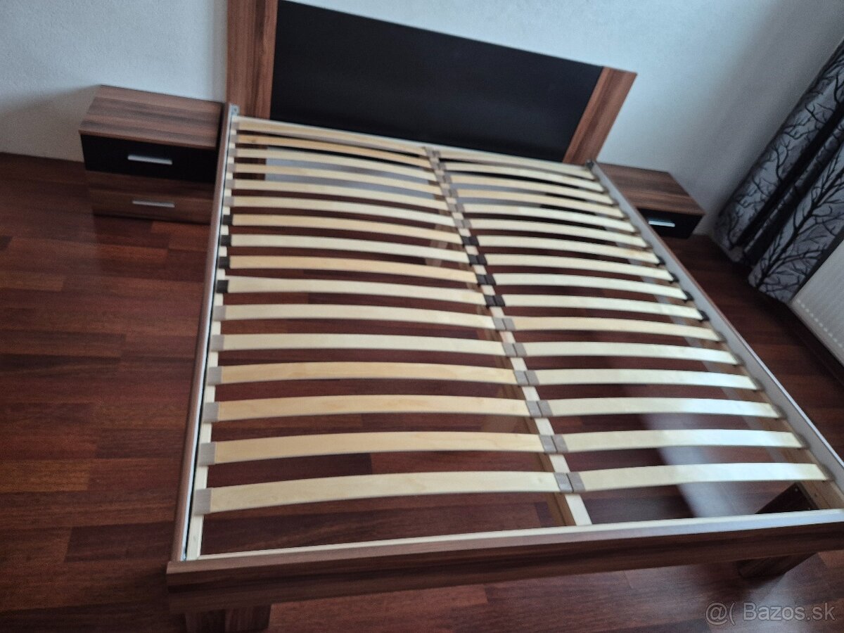 Manželská posteľ nova 180x200