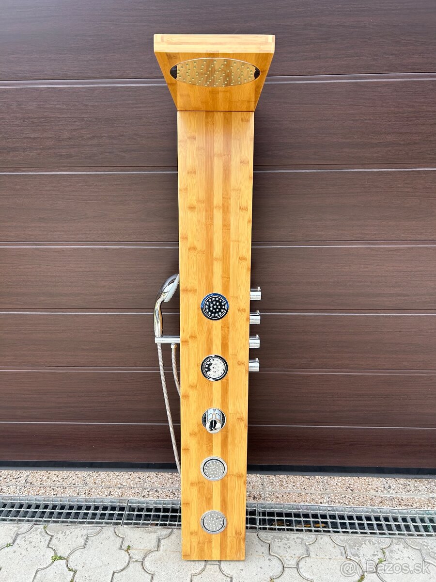 Hydromasážny sprchový panel