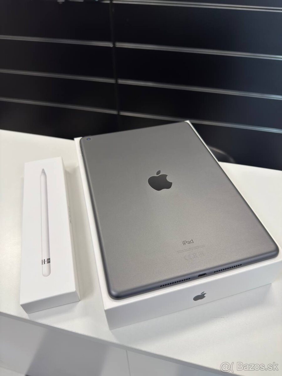 iPad (8. generácia) 32GB Space Gray + Apple Pencil