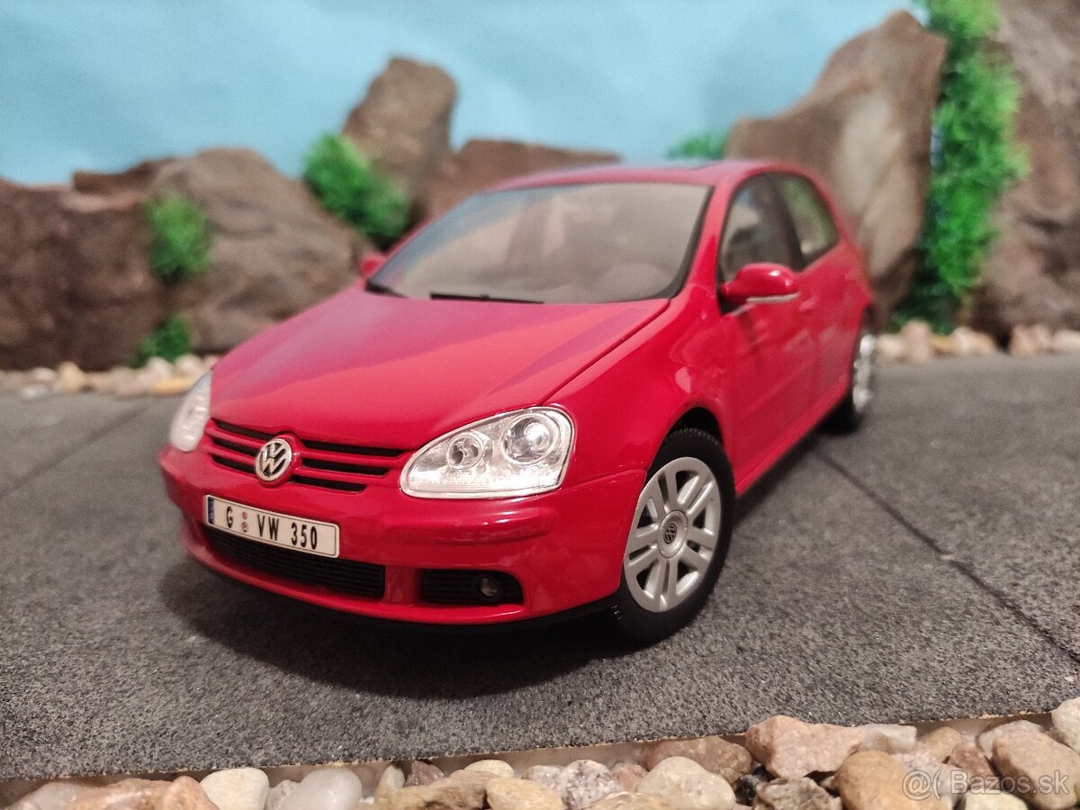 Prodám model 1:18 Volkwagen Golf V