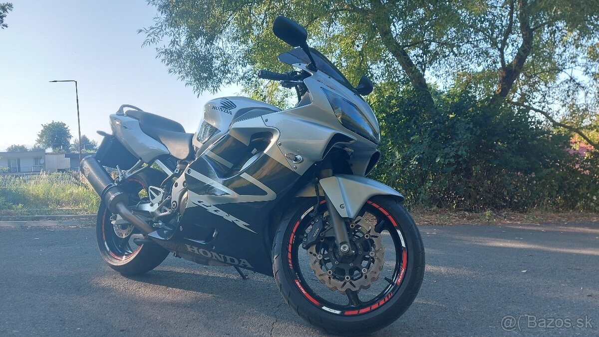 Honda CBR 600 f4i, 2006, original 31 500 km.