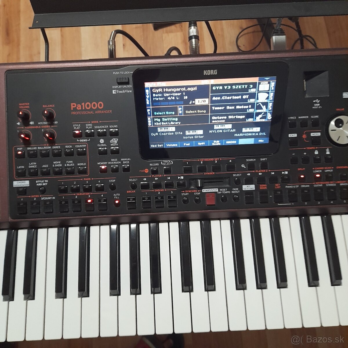 Predám Korg pa1000