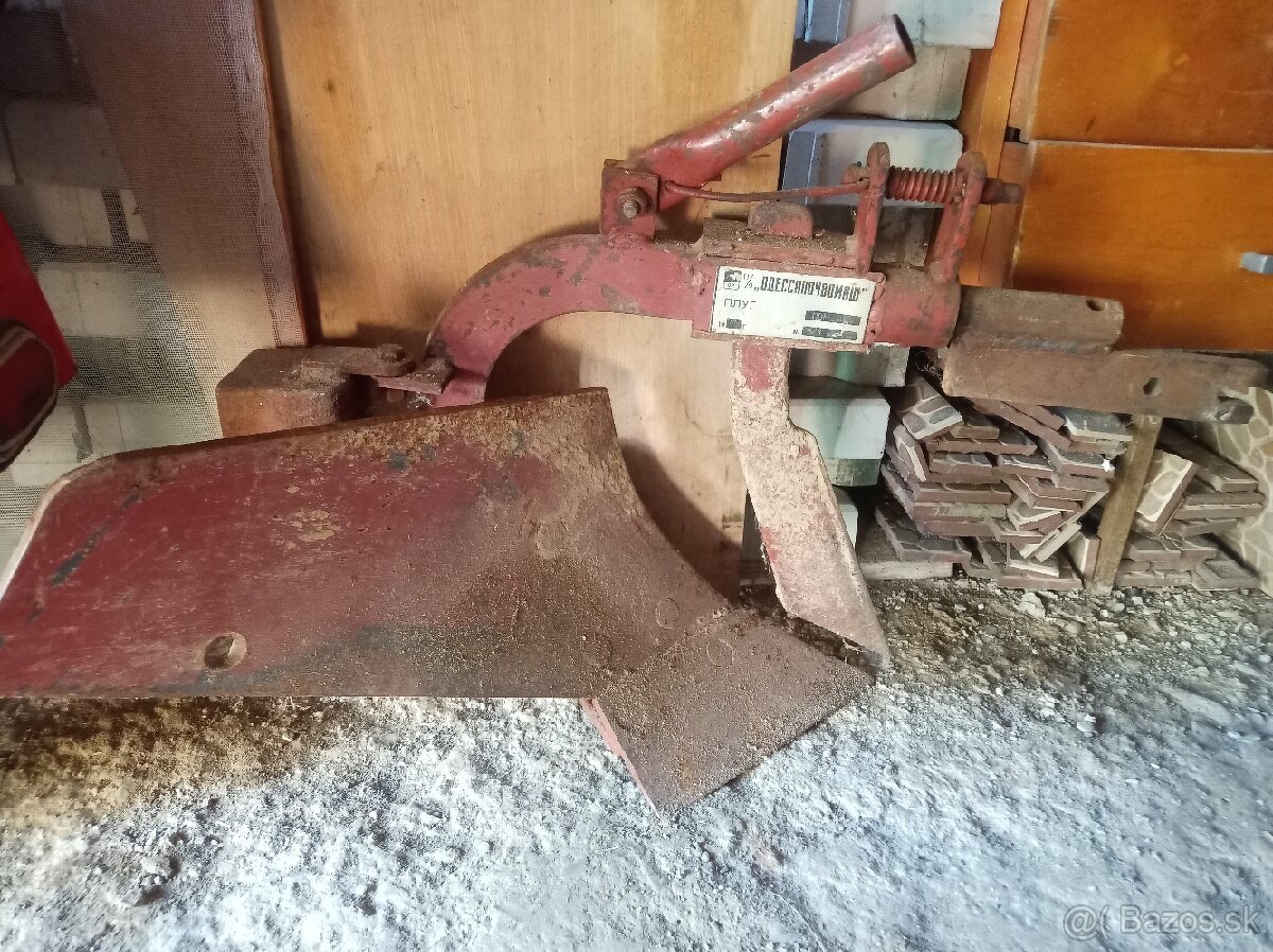 Pluh tera vari systém