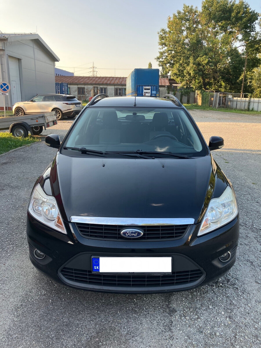 Predám Ford Focus Kombi 1.6 16V Trend