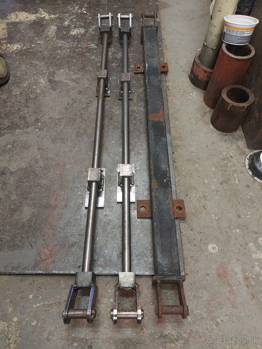 Multicar/multikar M25 - spodné priečne držiaky/nosníky korby