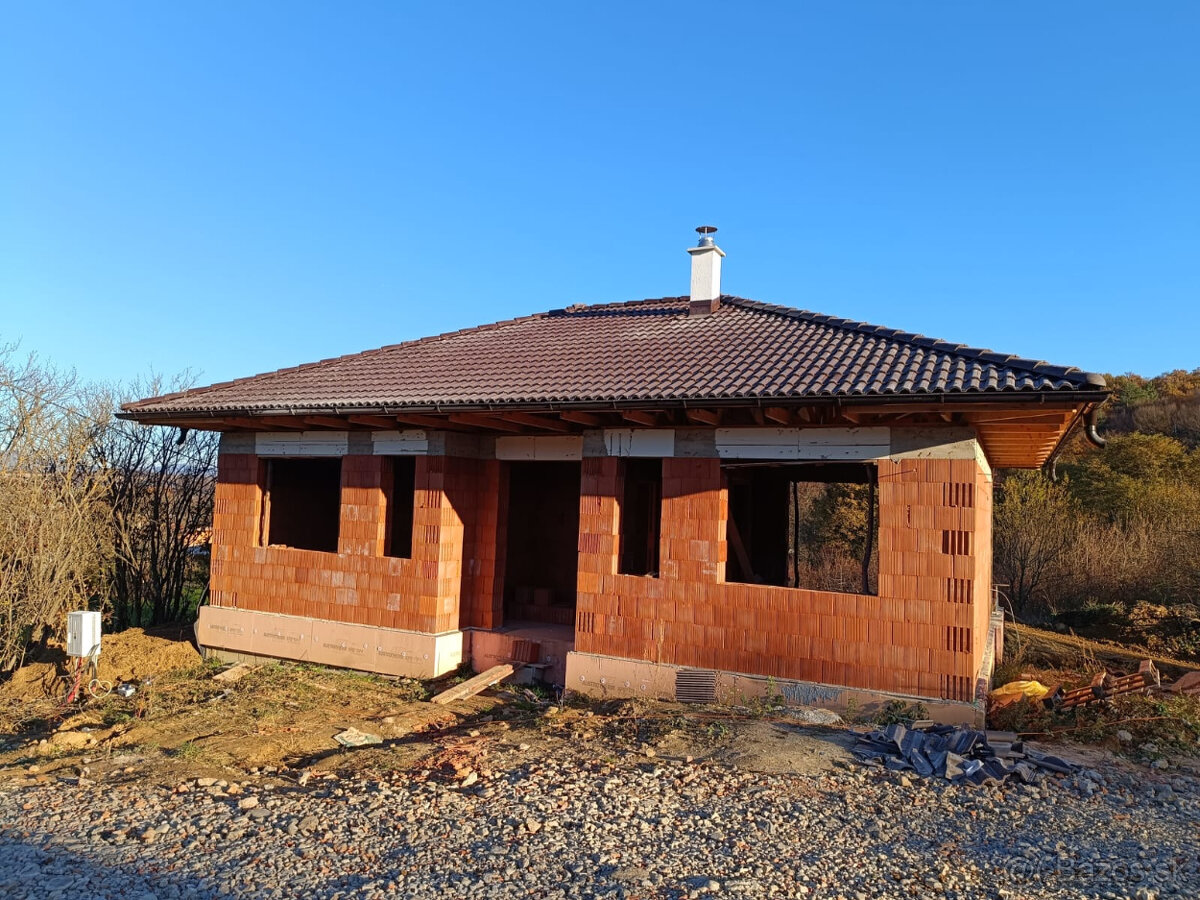 Rodinný dom - bungalov Trenčianske Jastrabie