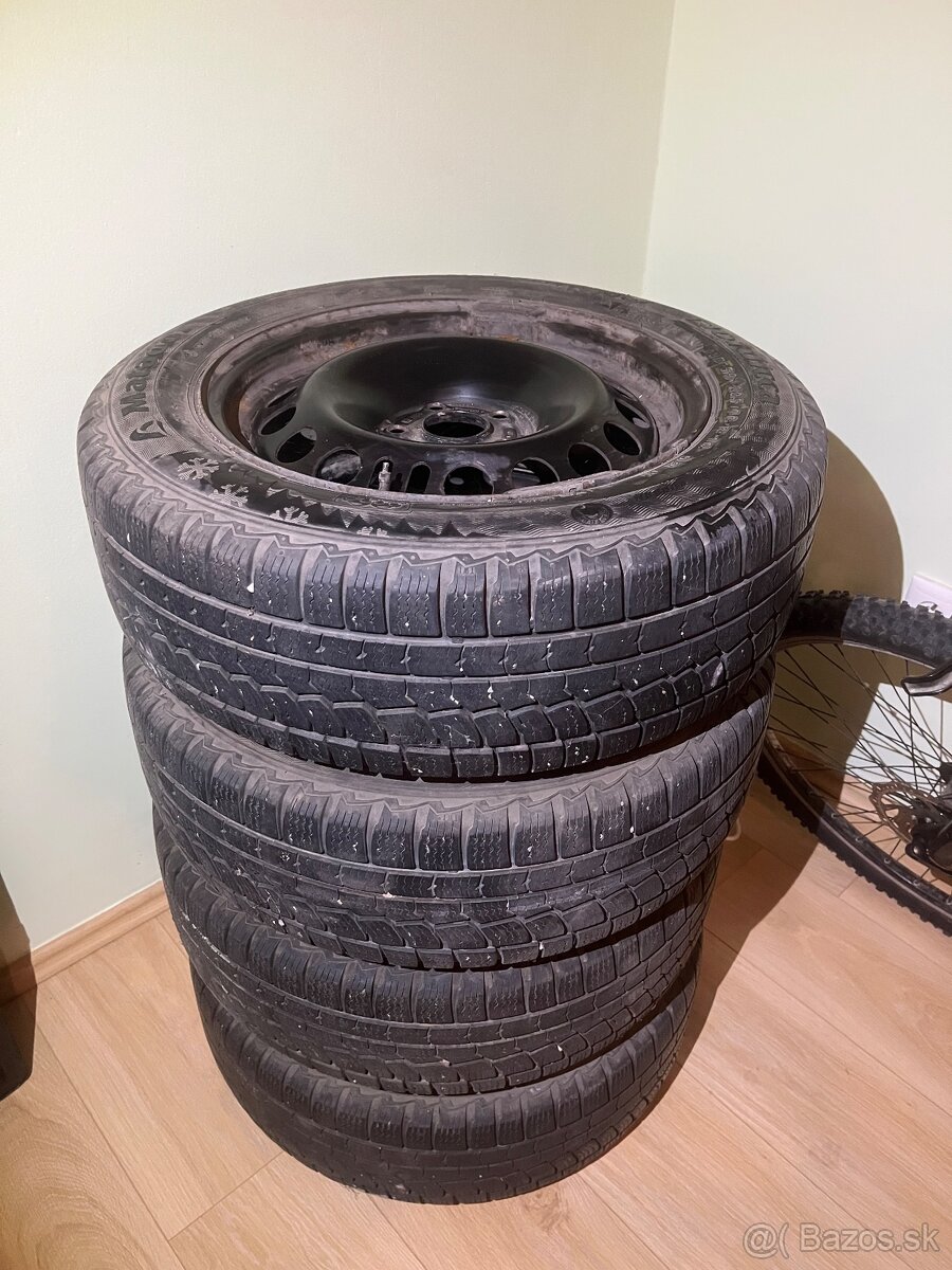 205/60/ R16 Pneumatika+ disk ZIMNE