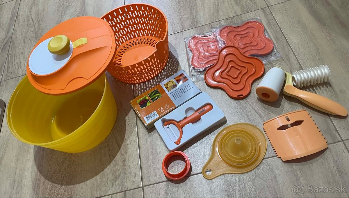 Tupperware pomôcky v kuchyni