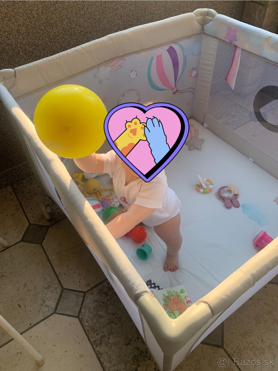 Detská skladacia ohrádka