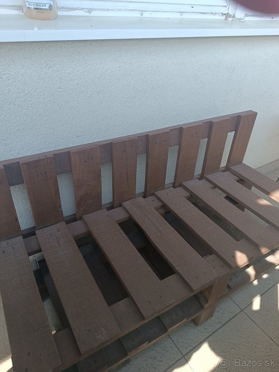 Lavička z paliet