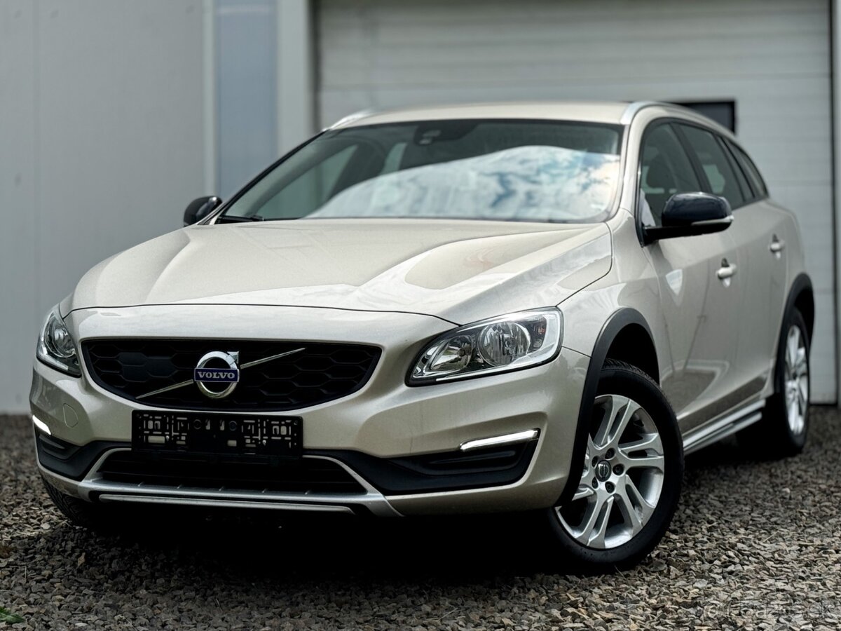 Volvo V60 D3 Cross Country 2.0D,Momentum,1Majiteľ