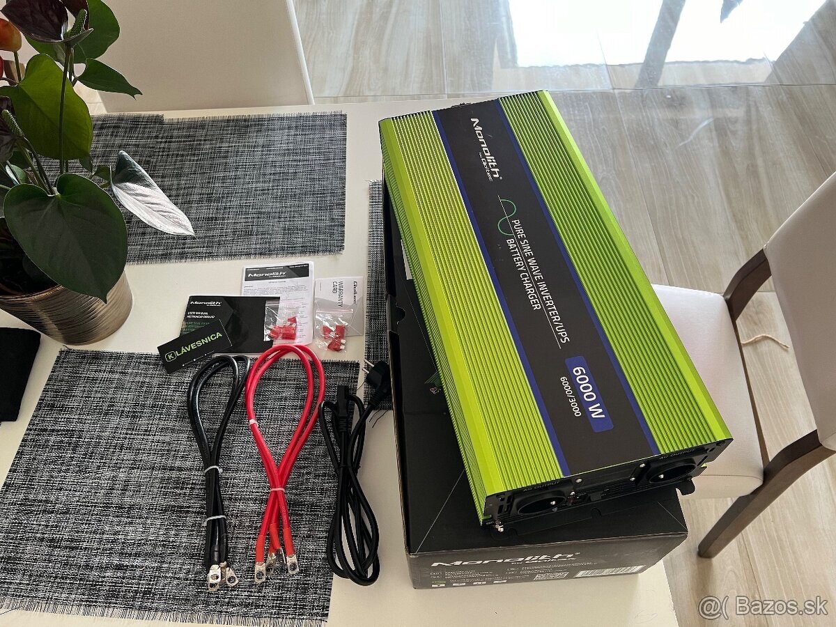 Qoltec Monolith Pure Sine Wave Invertor