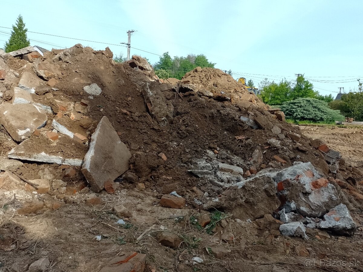 Ponúkam, darujem dutinu cca 50 m3