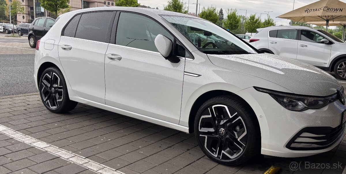 VW Golf 2021