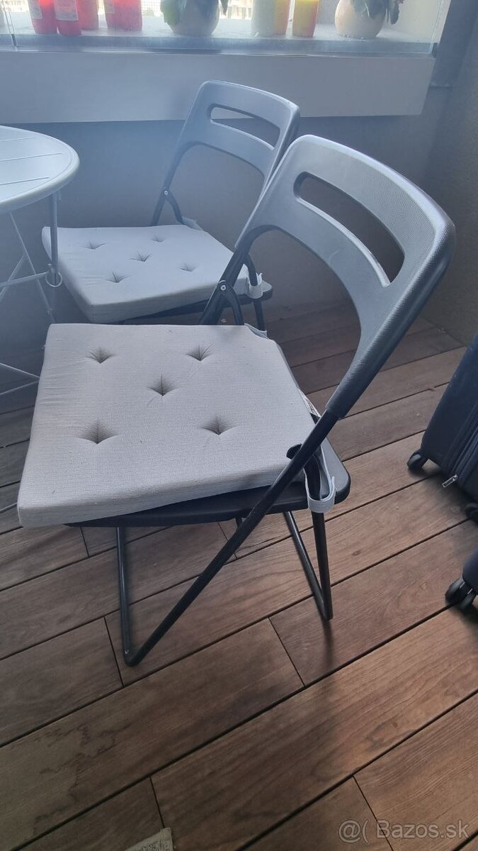 Skladací stôl a stoličky IKEA