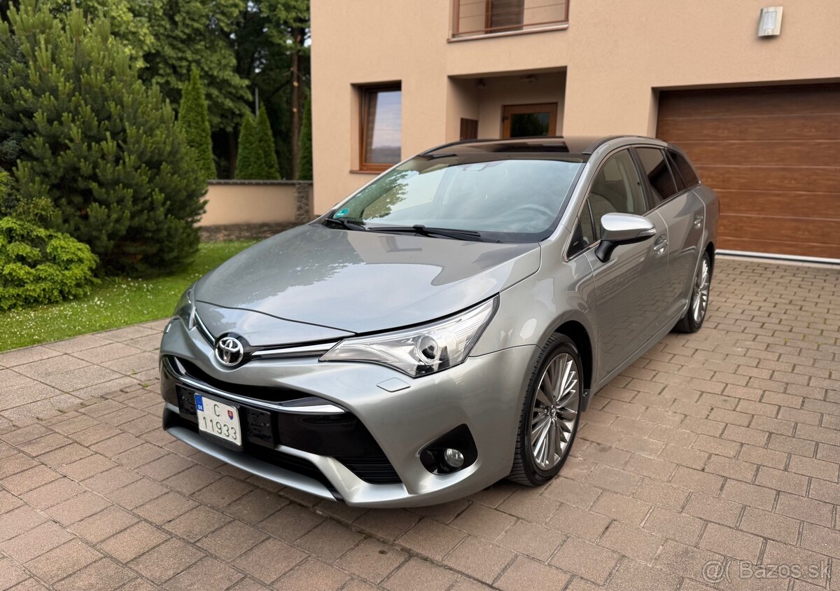 Toyota Avensis Combi 1.8i Valvematic