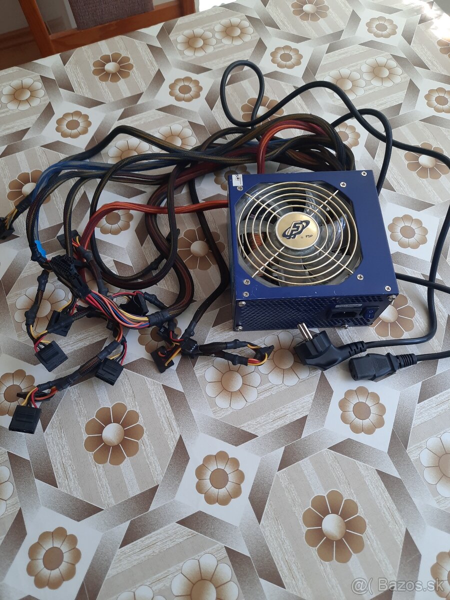 Predám zdroj 600w epsilon