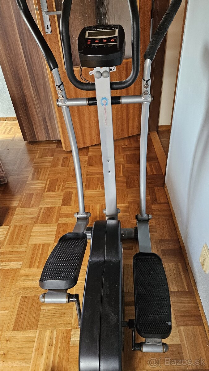 Elipticky trenažer