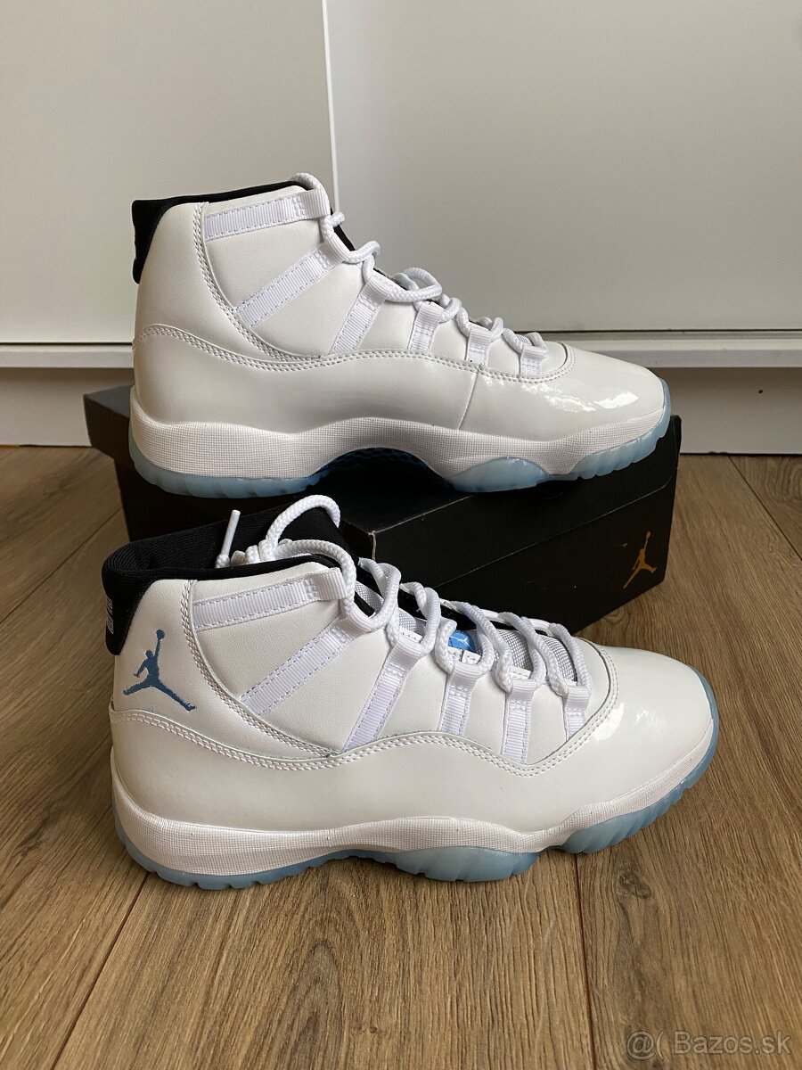 Air Jordan 11