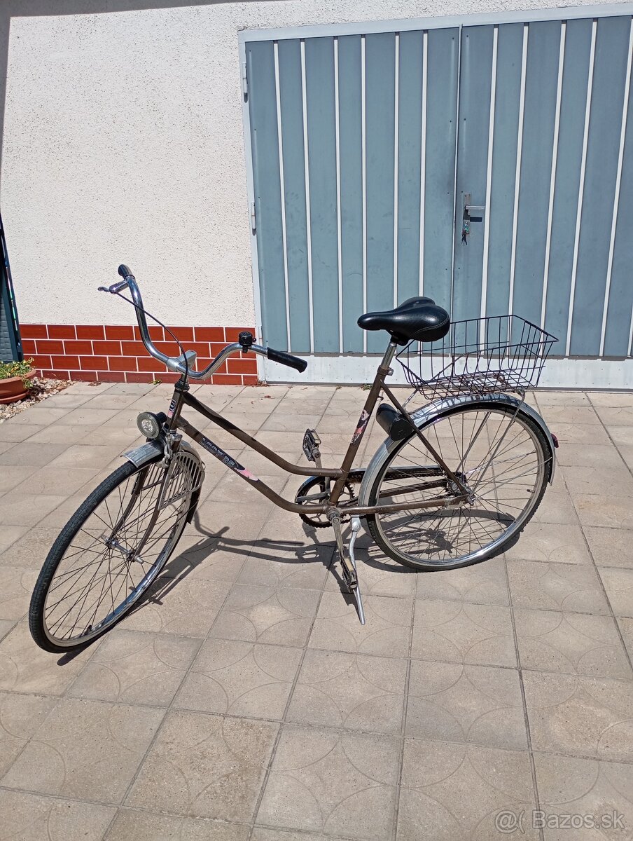 Cestný bicykel