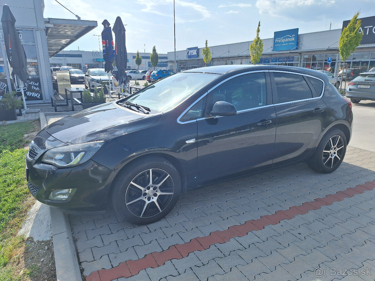 Opel Astra J 2,0 CDTi 118 kW