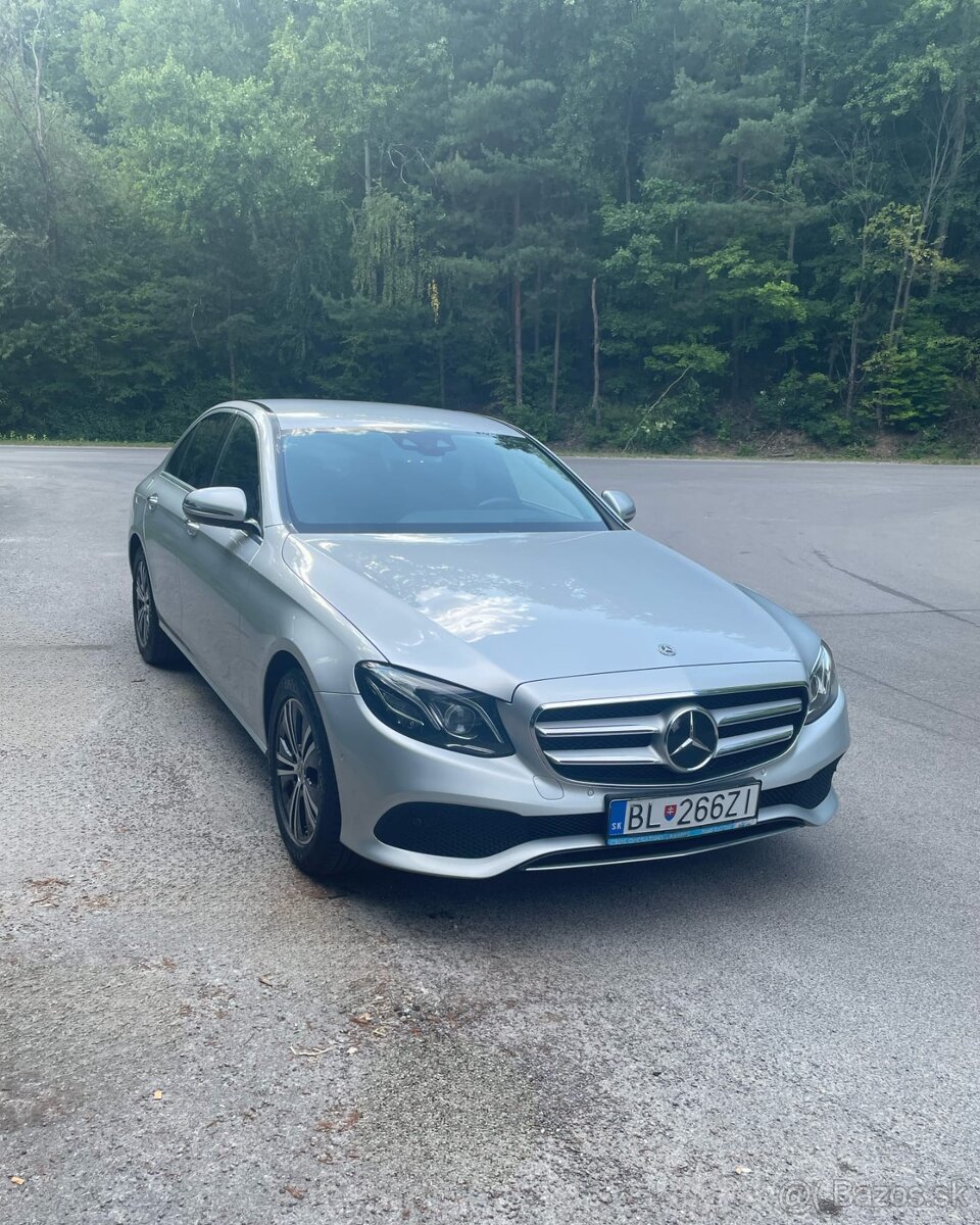Mercedes-Benz E 200d sedan 4MATIC A/T