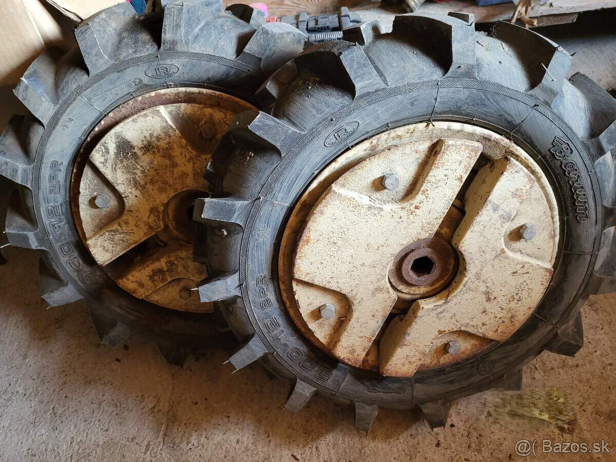 malotraktor Tera - Vari