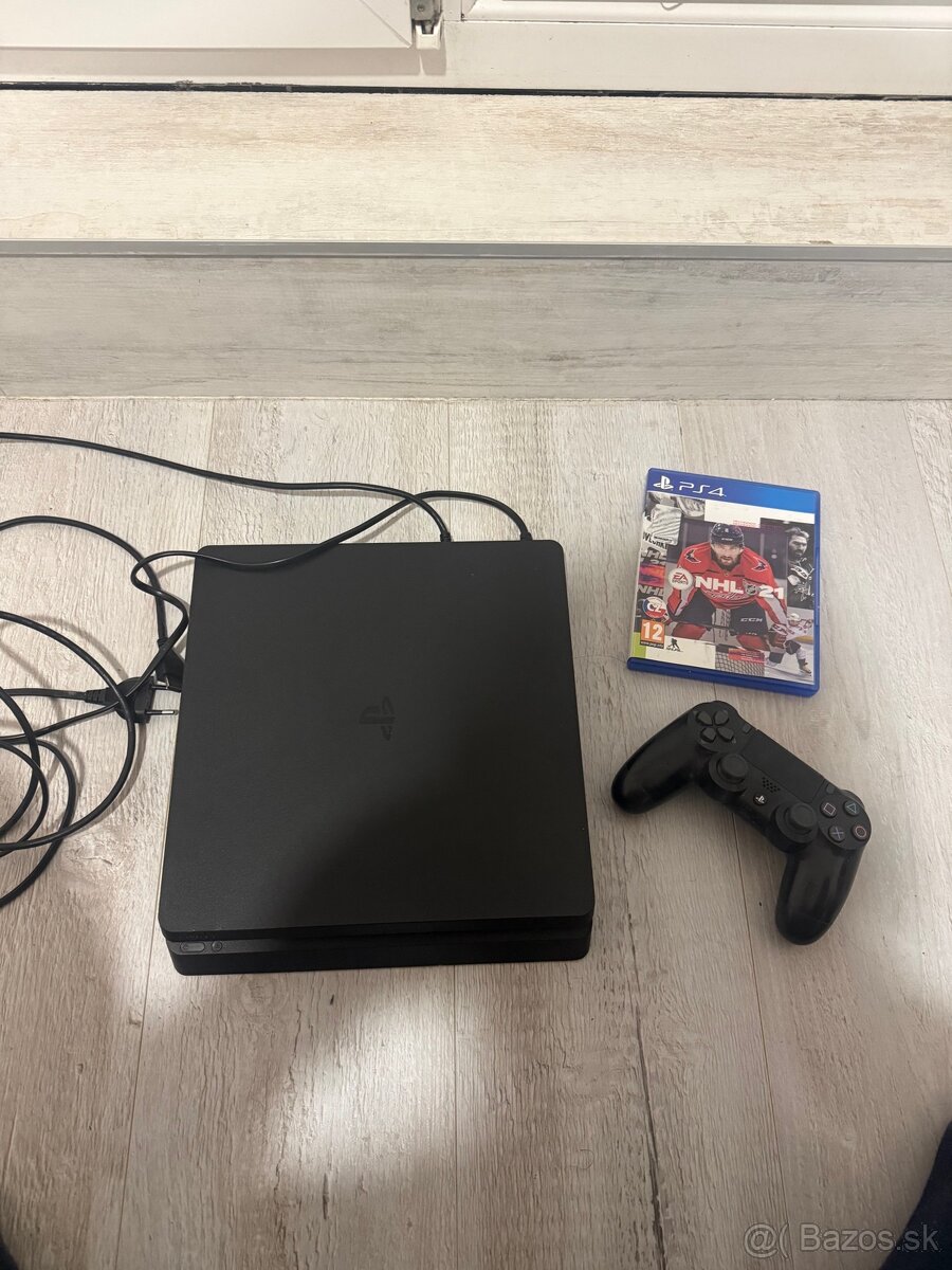 PS 4 slim