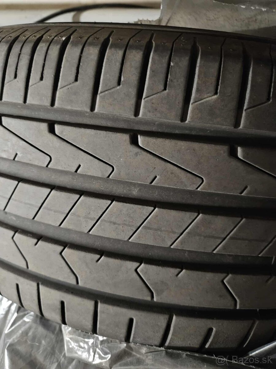 letne pneumatiky Hankook 235/55 R18