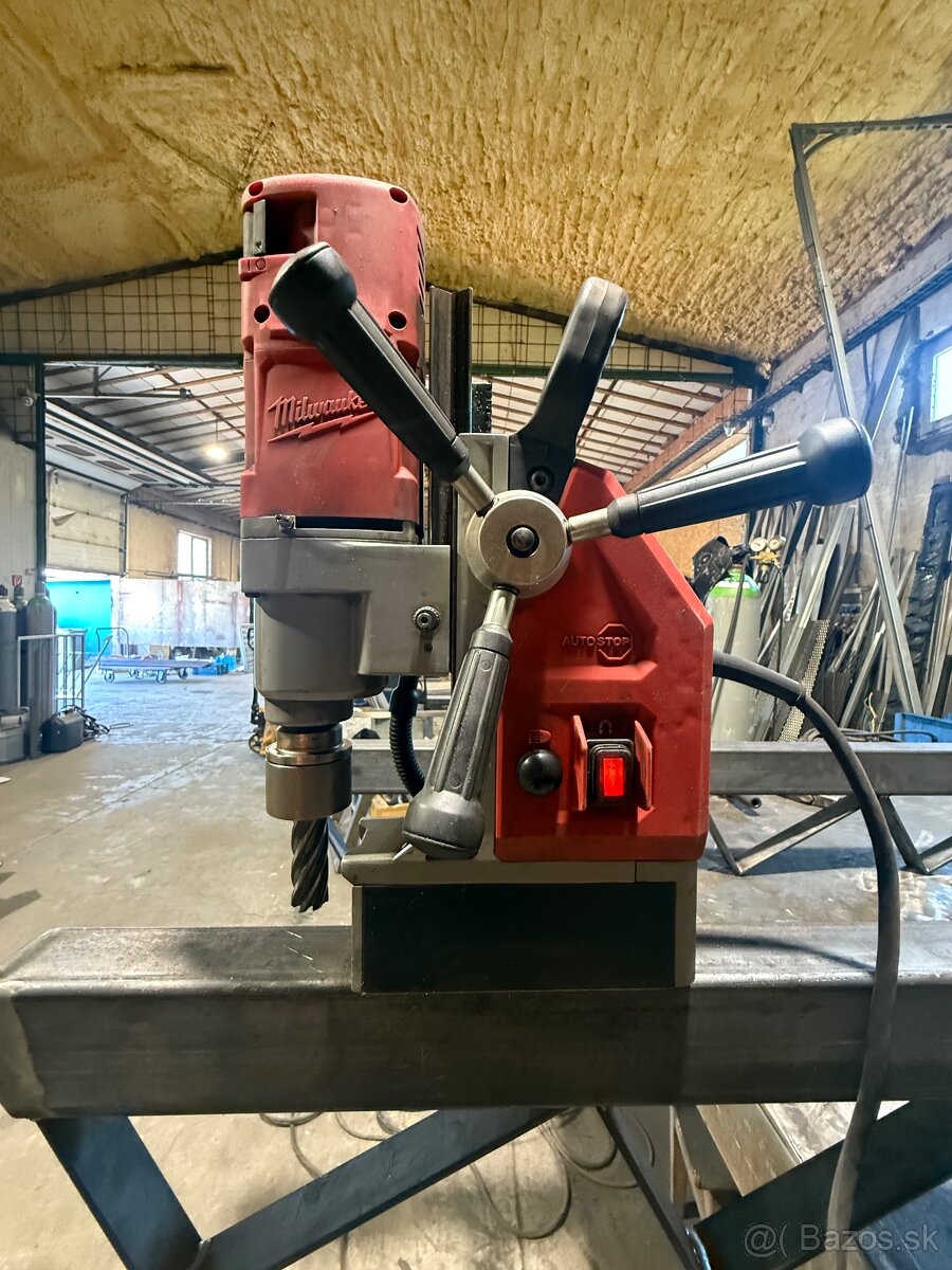 Magneticka vrtacka Milwaukee mde41